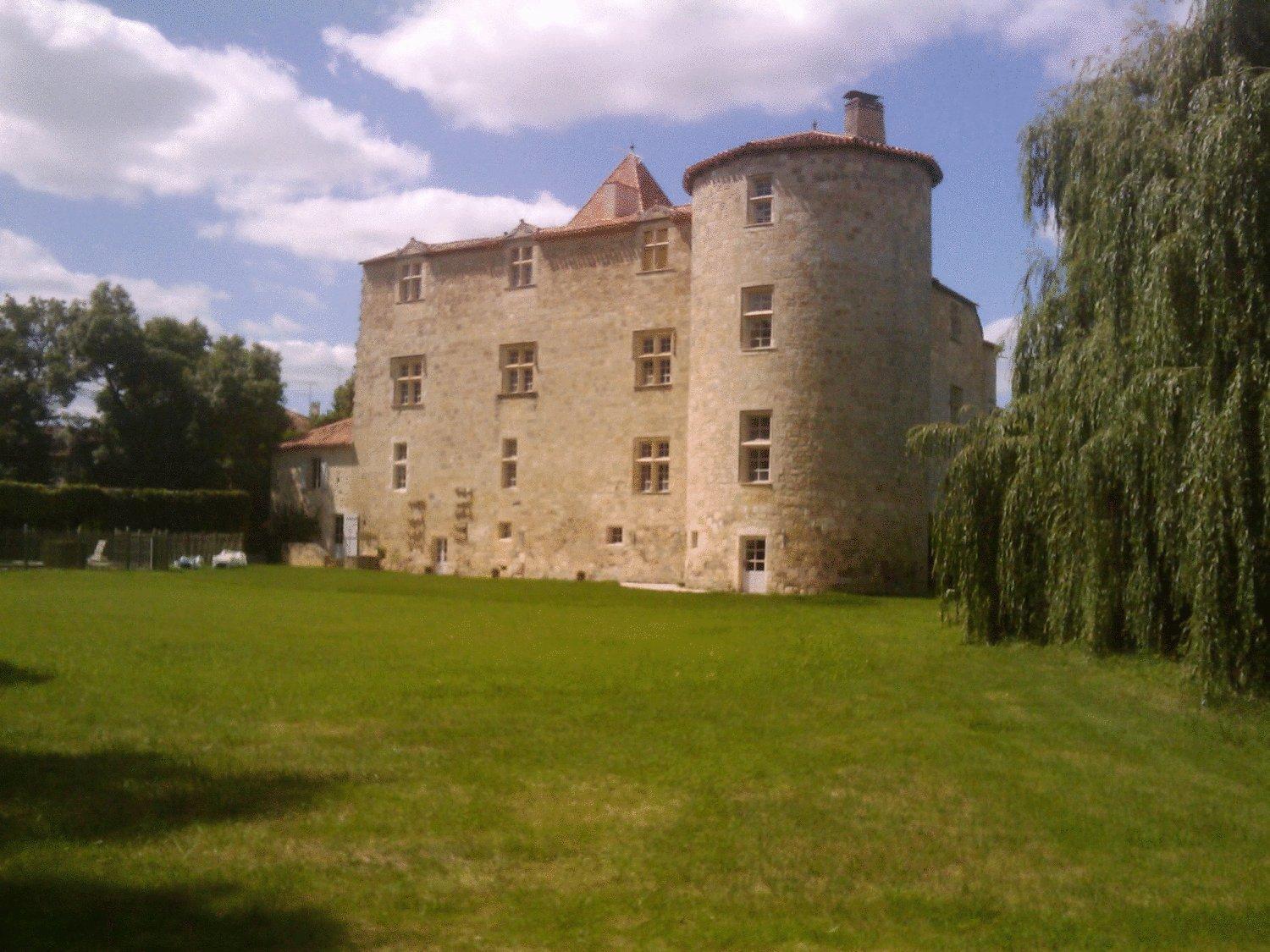 Chateau De Fourcès Exteriör bild
